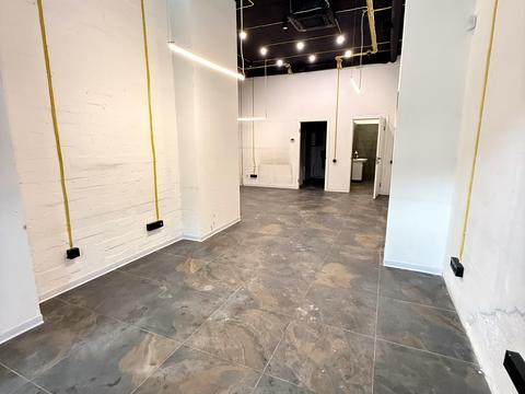 комерційна за адресою с. Петропавлівська борщагівка, Львівська вул., 1-А