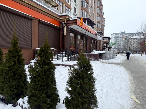 комерційна за адресою с. Петропавлівська борщагівка, Львівська вул., 1-А