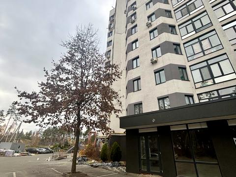 комерційна за адресою Мисливська вул., 24