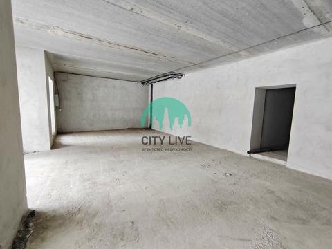 комерційна за адресою Молодіжна вул., 55