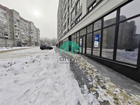 комерційна за адресою Молодіжна вул., 55