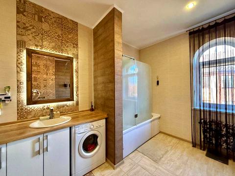 будинок за адресою Озерна