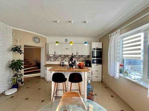 будинок за адресою Озерна