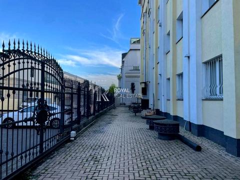 комерційна за адресою Загорівська вул. (Багговутівська), 17-21