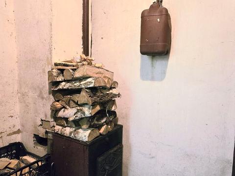 комерційна за адресою смт. Іванків, Розважівська, 888