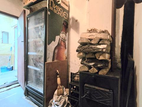 комерційна за адресою смт. Іванків, Розважівська, 888