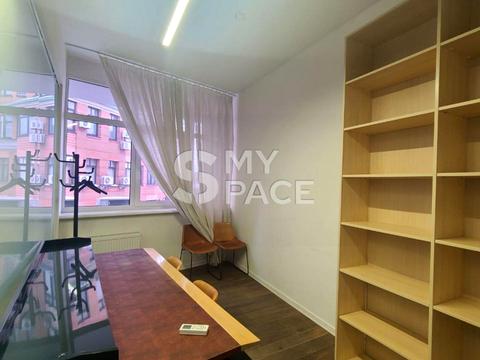 комерційна за адресою Київ, Лесі Українки бульв., 23