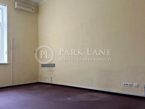 комерційна за адресою Олександра Кониського вул., 28А-30А