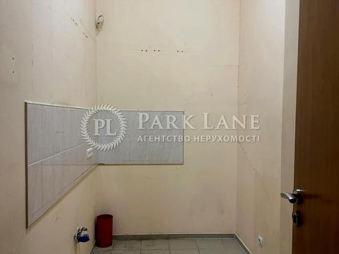 комерційна за адресою Олександра Кониського вул., 28А-30А