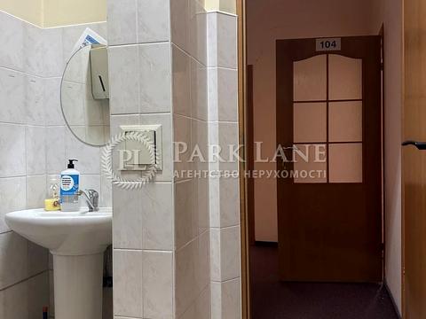 комерційна за адресою Олександра Кониського вул., 28А-30А