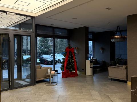 комерційна за адресою Січових Стрільців вул. (Артема), 44-А