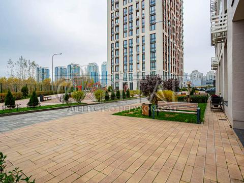 коммерческая по адресу Днепровская набережная ул., 18-Б