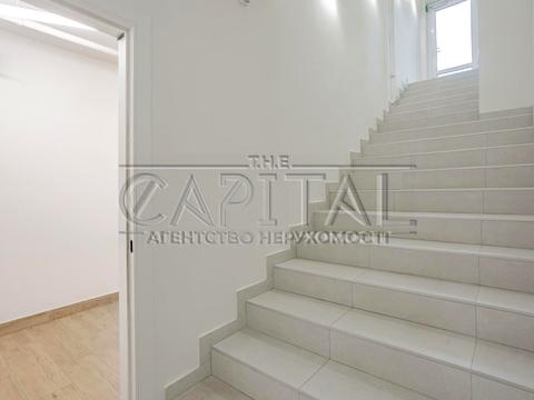 коммерческая по адресу Днепровская набережная ул., 18-Б