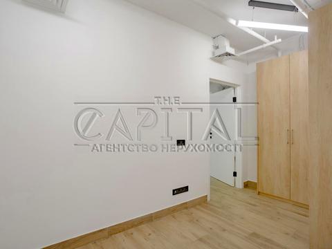 коммерческая по адресу Днепровская набережная ул., 18-Б