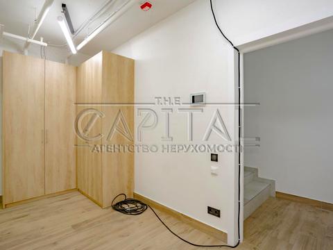 коммерческая по адресу Днепровская набережная ул., 18-Б