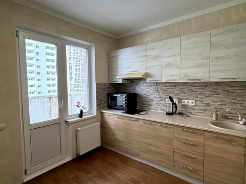 квартира за адресою Софії Русової вул., 7-А