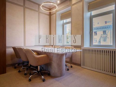 комерційна за адресою Київ, Еспланадна вул., 32в