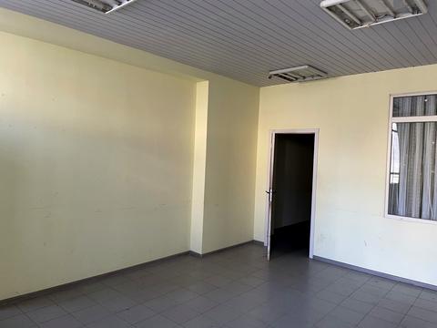 комерційна за адресою Поштова вул. (Горького), 3