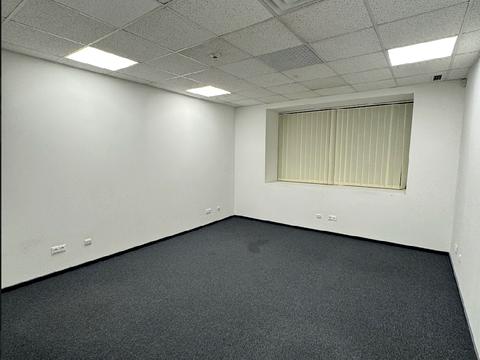 комерційна за адресою Шовковична вул., 42