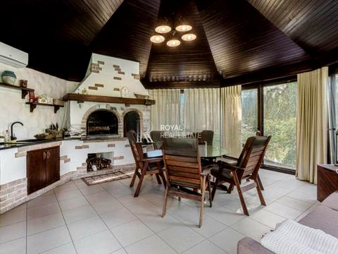 будинок за адресою Лісова вул.