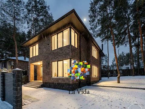 будинок за адресою Урядова, 1