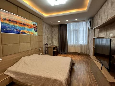 квартира за адресою Аркадійське плато вул. (Гагаринське плато), 5а к2