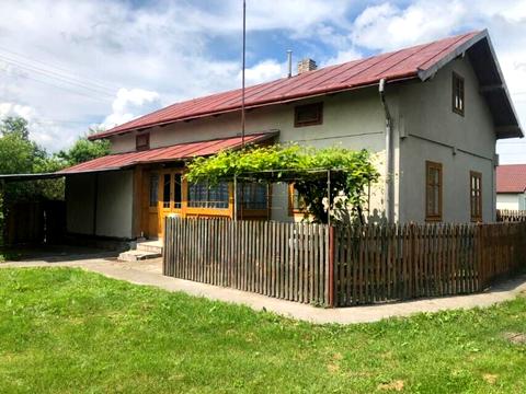 дом по адресу Космонавтів