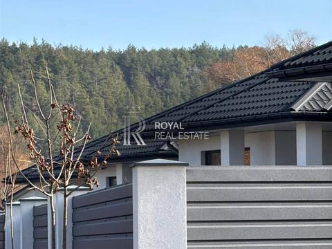 дом по адресу Київська