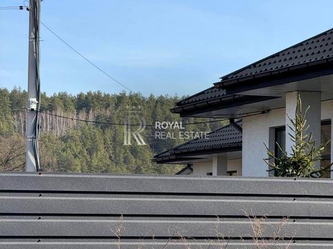 дом по адресу Київська