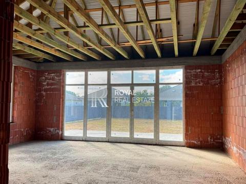 дом по адресу Київська