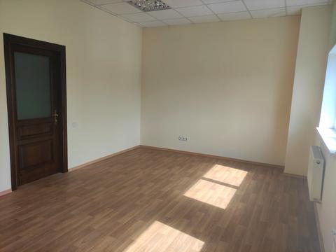 комерційна за адресою Луцьк, Виробнича вул., 34