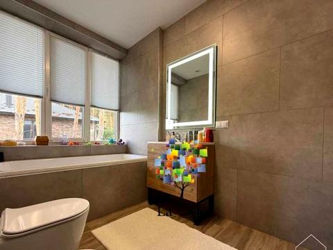 будинок за адресою Урядова, 1