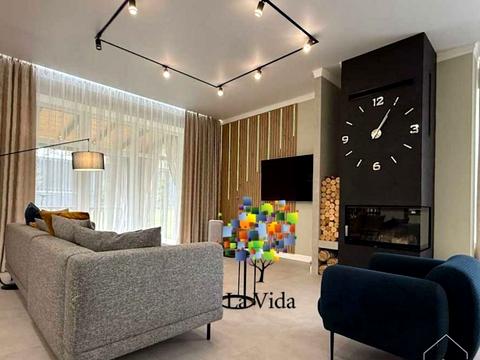 будинок за адресою Урядова, 1