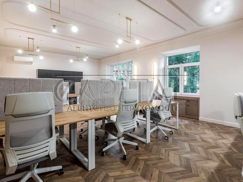 коммерческая по адресу Ивана Мазепы ул. (Январского Восстания), 3