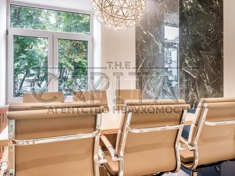 коммерческая по адресу Ивана Мазепы ул. (Январского Восстания), 3