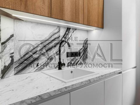 коммерческая по адресу Ивана Мазепы ул. (Январского Восстания), 3