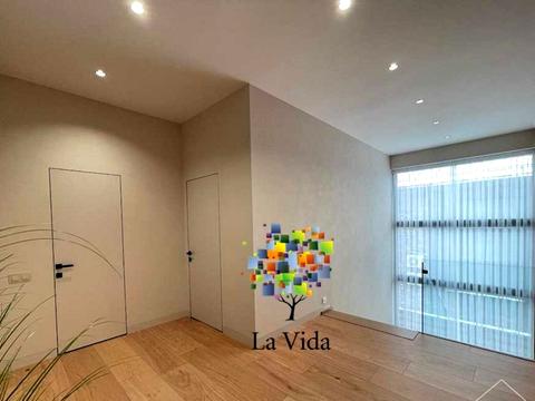 будинок за адресою Урядова, 1