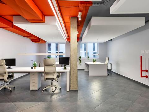 комерційна за адресою Героїв УПА вул., 73-В