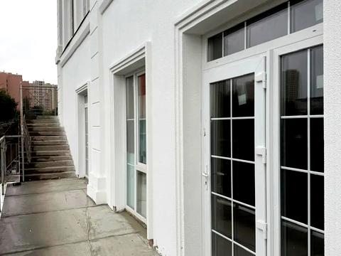 комерційна за адресою Михайла Максимовича вул. (Онуфрія Трутенка), (Будинок «Престон»)