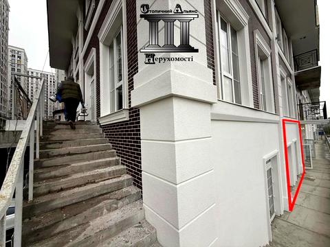 комерційна за адресою Михайла Максимовича вул. (Онуфрія Трутенка), (Будинок «Престон»)