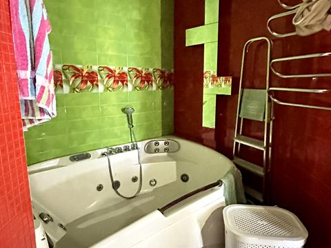 квартира за адресою Шота Руставелі вул., 21