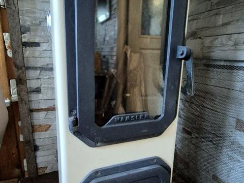 будинок за адресою Миру