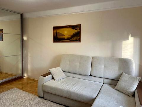 квартира за адресою Дегтярівська вул., 10