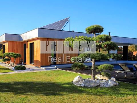 дом по адресу Валовый пер.