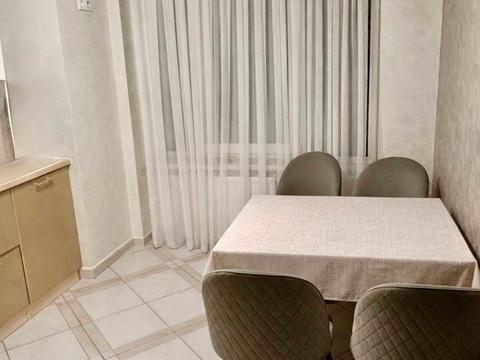 квартира по адресу Ивана Величковского ул., (Будинок 1)