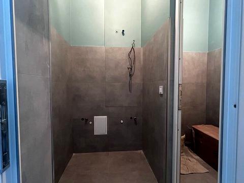 комерційна за адресою Львів, Героїв УПА вул., 73