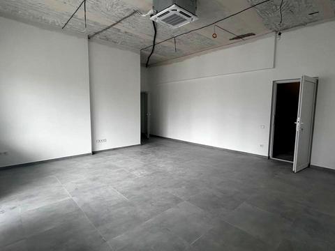 комерційна за адресою Львів, Героїв УПА вул., 73