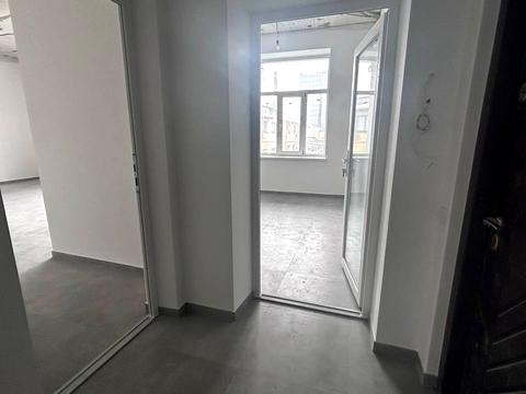 комерційна за адресою Львів, Героїв УПА вул., 73