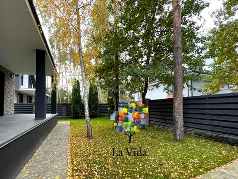 будинок за адресою Урядова, 1