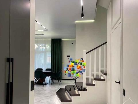 будинок за адресою Урядова, 1